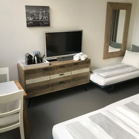 雅堡别墅旅馆 3*